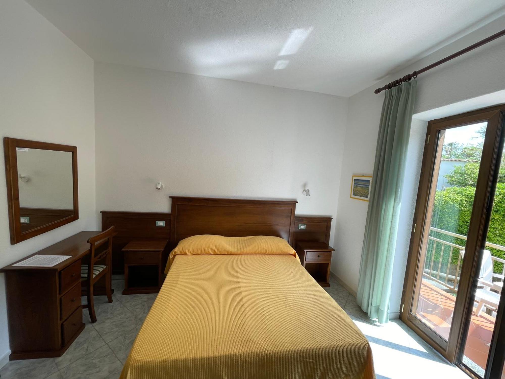 Residence Andrea A Mare Forio di Ischia Dış mekan fotoğraf